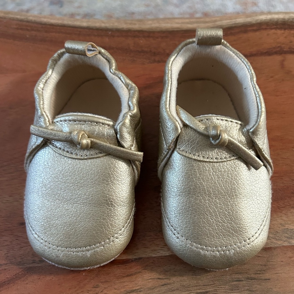 Target 9-12 months baby gold shoes